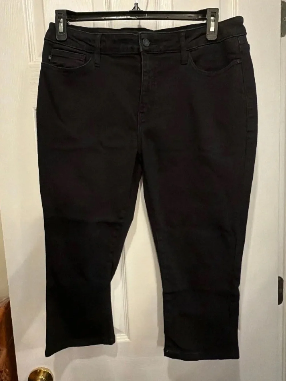 Judy Blue Black Capri Fit Pants - Size 15 - Picture 1 of 3